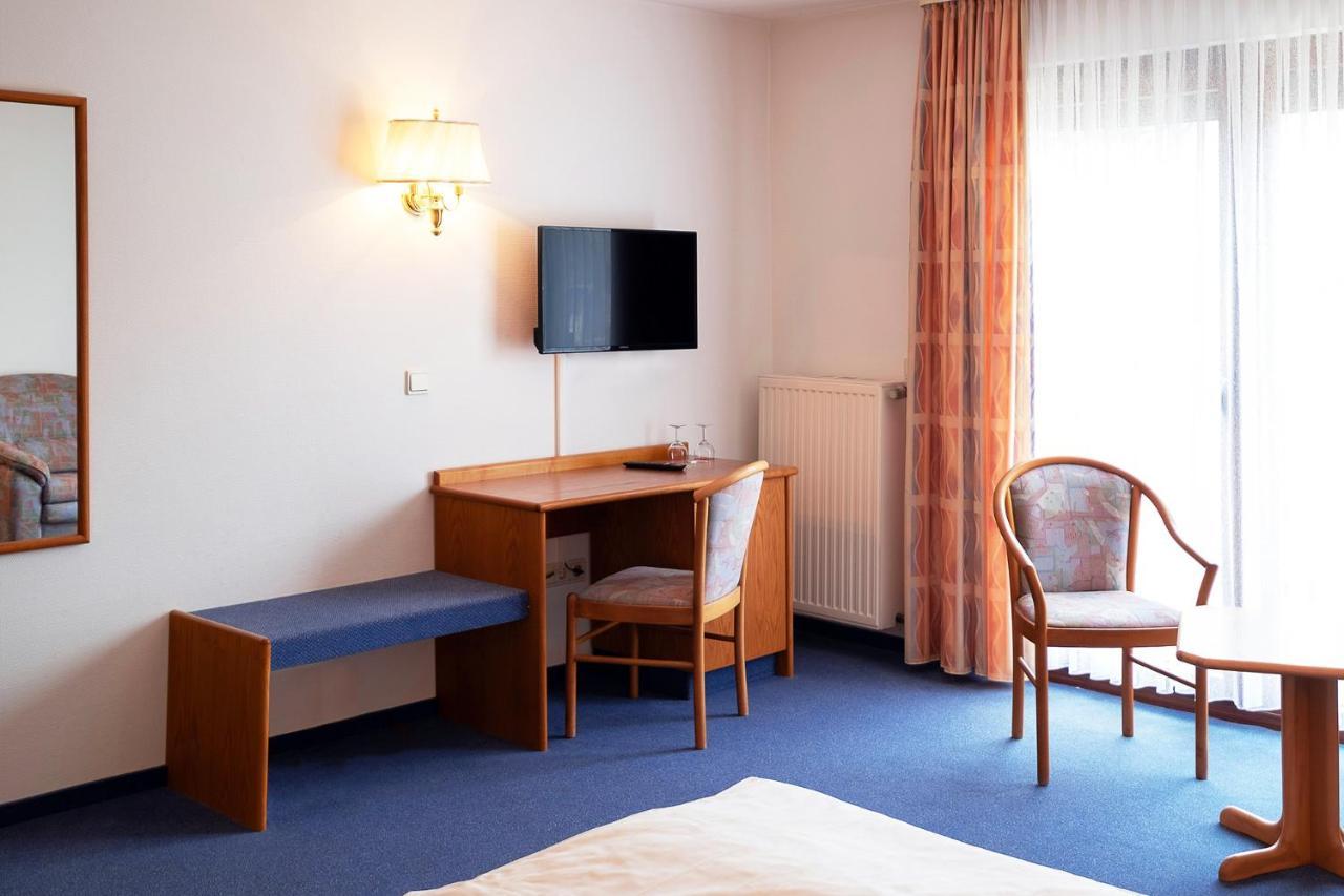 Hotel Am Steinberg Хильдесхайм Экстерьер фото