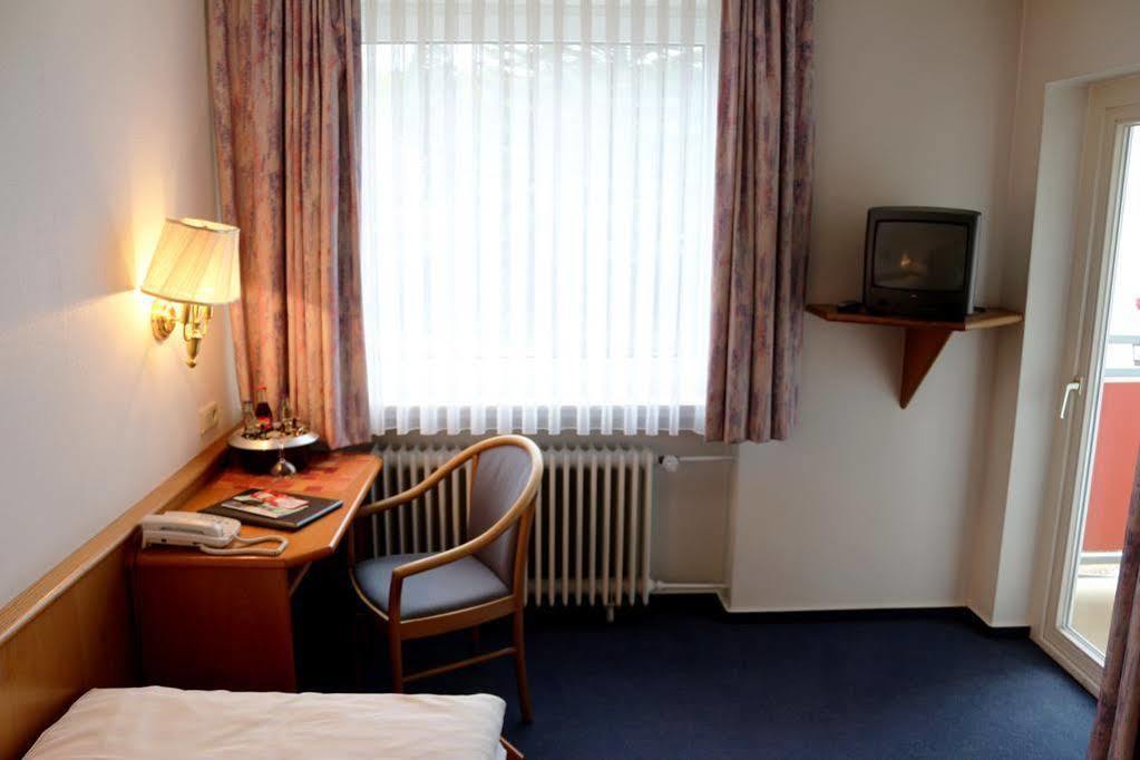 Hotel Am Steinberg Хильдесхайм Экстерьер фото
